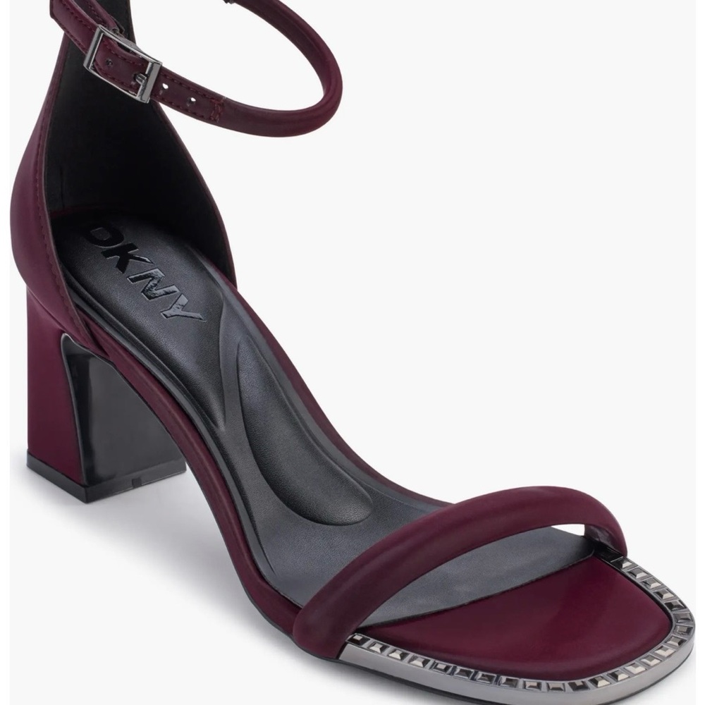 DKNY WENDA  ANKLE STRAP SANDAL COLOR WINE WOMENS SIZE 7.5 M